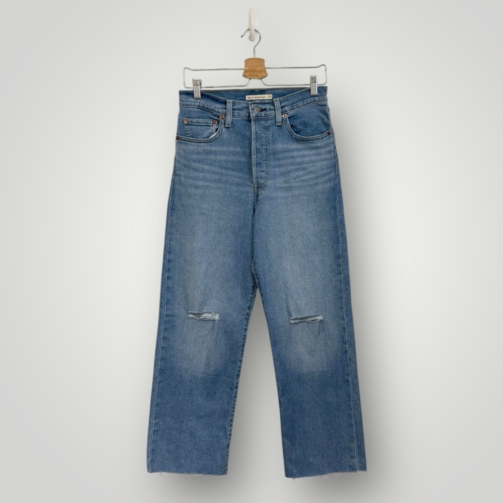 Levi’s Ribcage‎ Straight Ancle Jeans Sz 28
